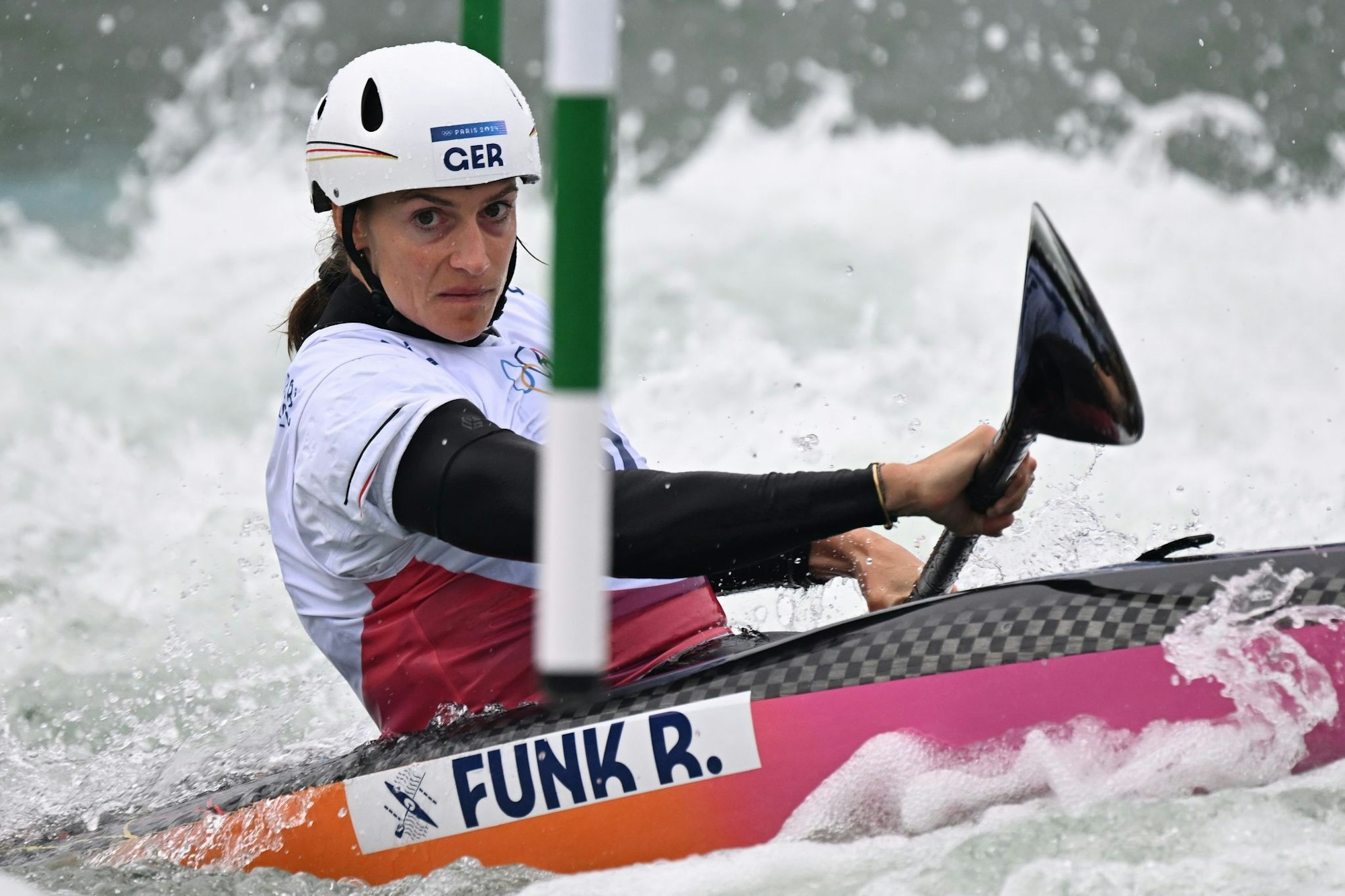 Ricarda Funk gewinnt EM-Gold auf dem Olympia-Kanal bei Paris.
