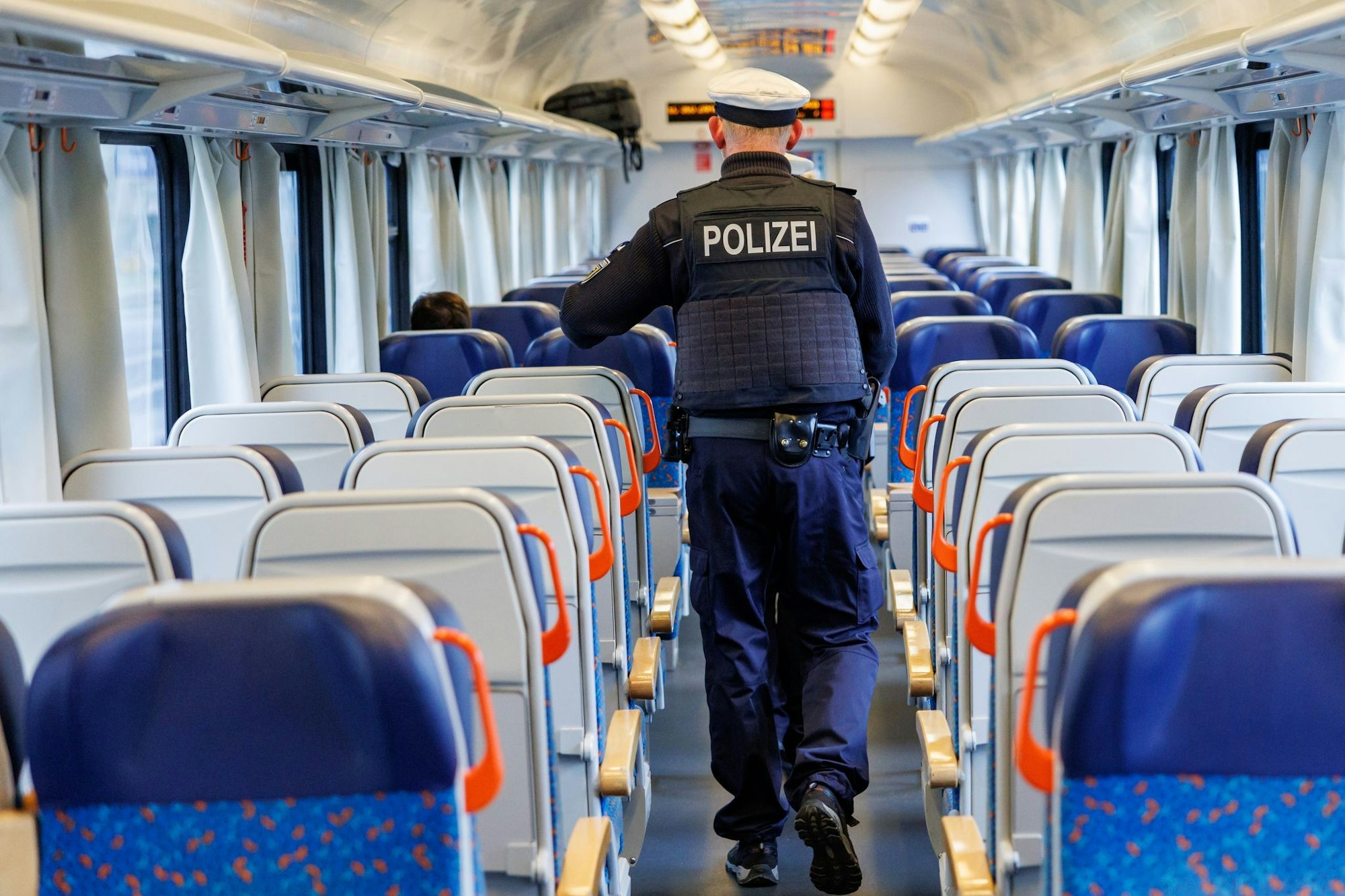 Auch Zugreisende müssen sich auf verstärkte Grenzkontrollen einstellen.