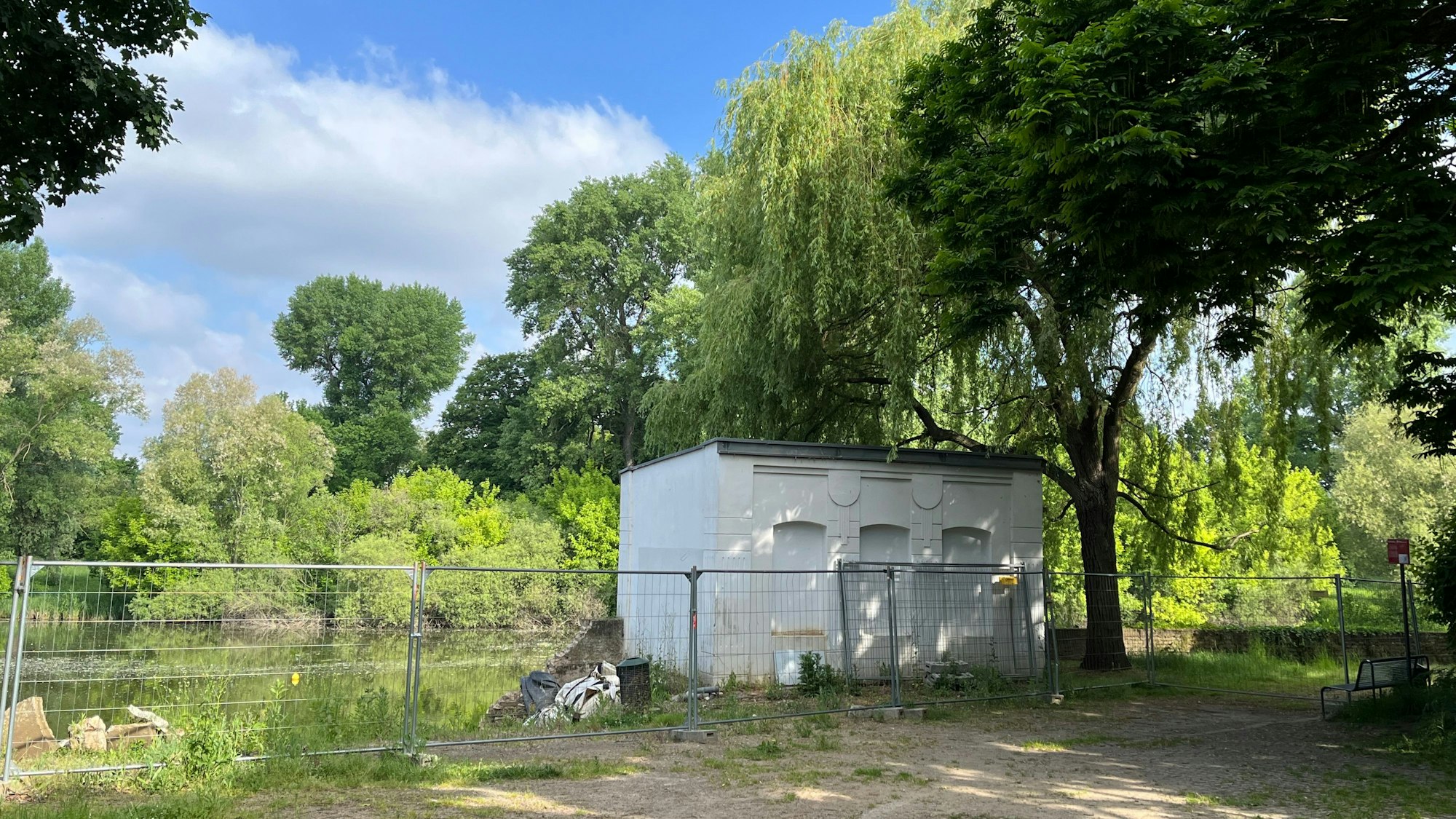 Einstiges Teehaus an der Groov in Zündorf.