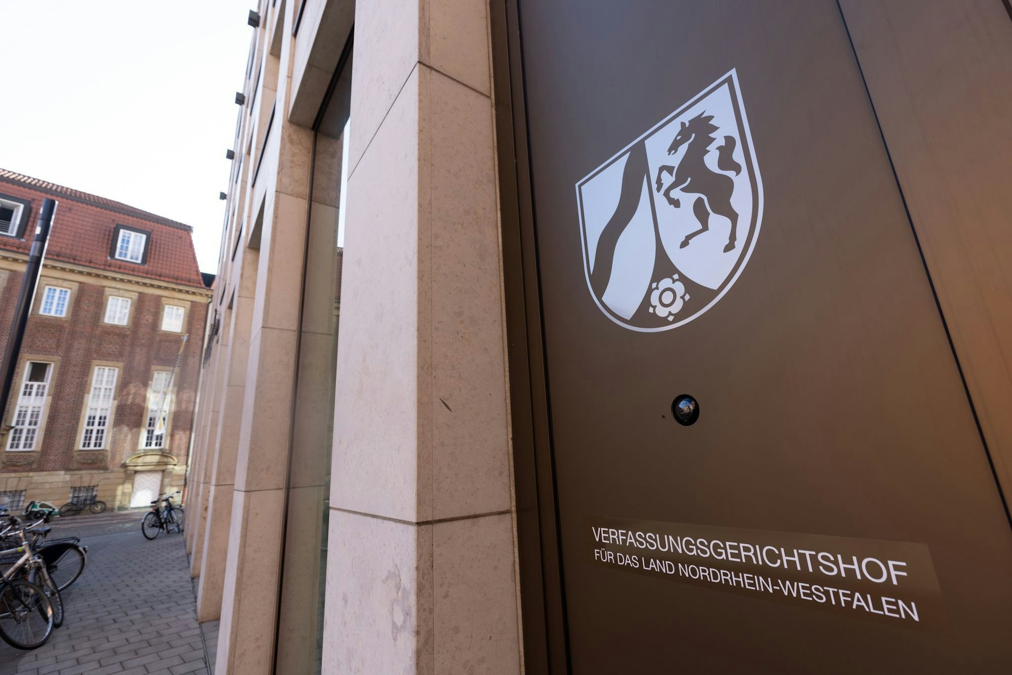 Das neue Kommunalwahlgesetz für Nordrhein-Westfalen verstößt gegen die Verfassung. Das hat der NRW-Verfassungsgerichtshof entschieden. (Archivbild)