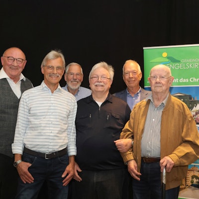 Zeitzeugengespräch Engelskirchen, Heinz Scherer (v.l.), Peter Moll, Hans Gries, Peter Ruland, Reinhard Pilatzki und Bruno Bosbach