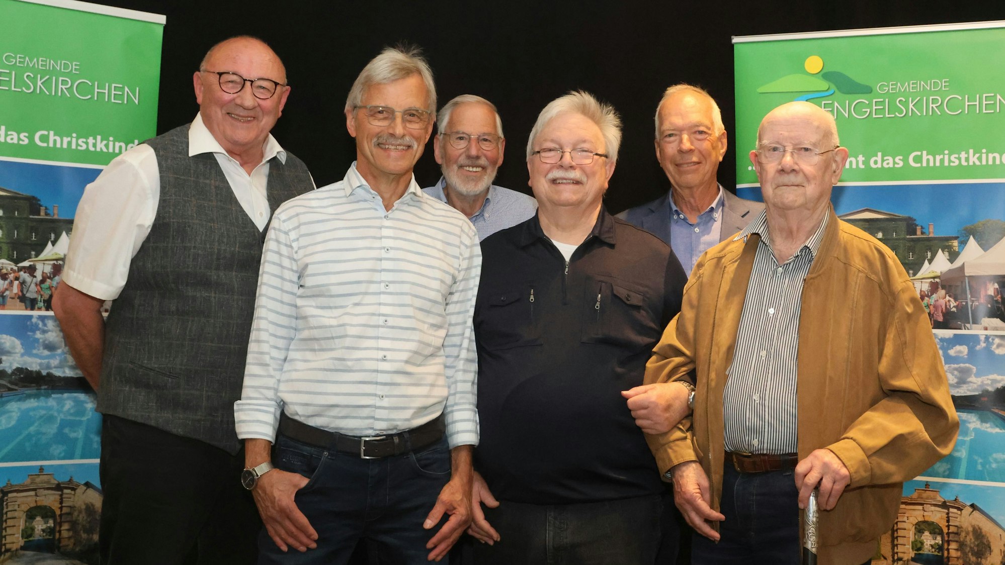 Zeitzeugengespräch Engelskirchen, Heinz Scherer (v.l.), Peter Moll, Hans Gries, Peter Ruland, Reinhard Pilatzki und Bruno Bosbach