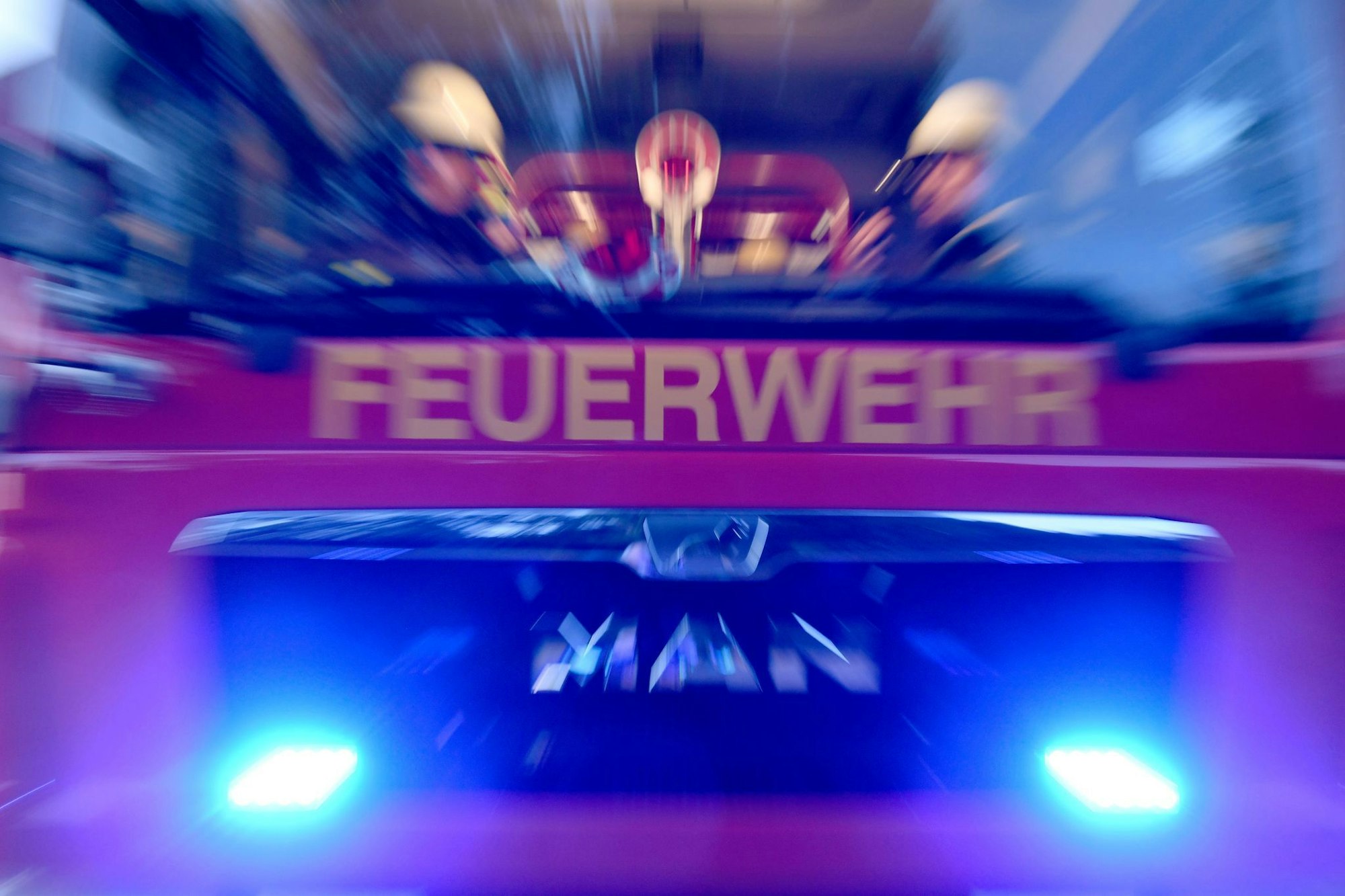 Der 54-Jährige verletzte sich am Unterschenkel. (Symbolbild)
