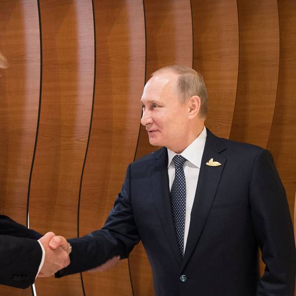 US-Präsident Donald Trump und Kremlchef Wladimir Putin 2017 in Hamburg. (Archivbild)