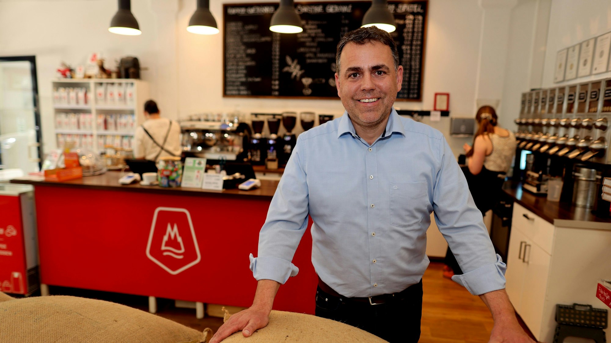 Georg Hempsch in der Kölner Kaffeemanufaktur auf der Dürener Straße.