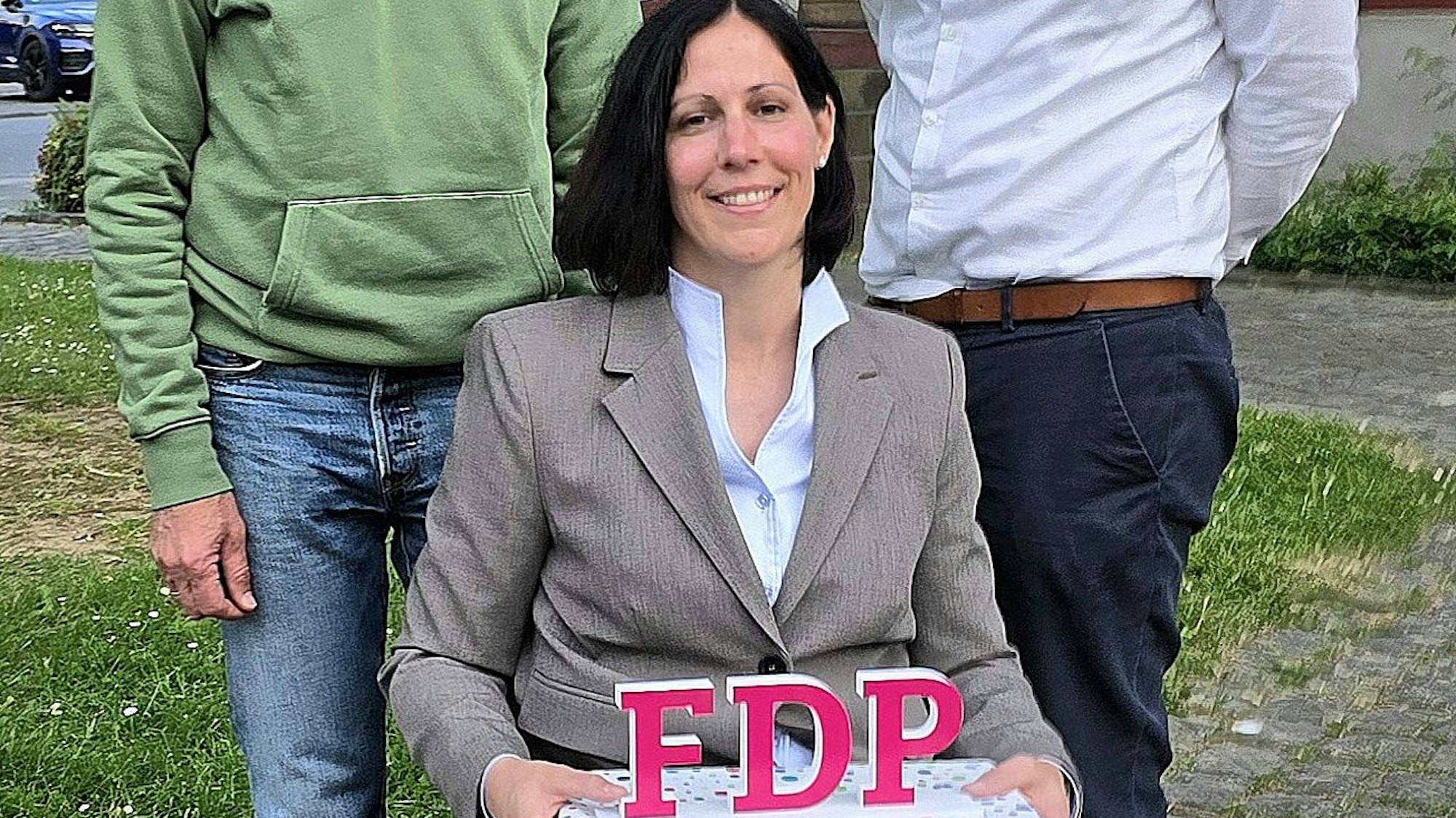 Die FDP Alfter nominiert Miriam Clemens als Bürgermeisterkandidatin.