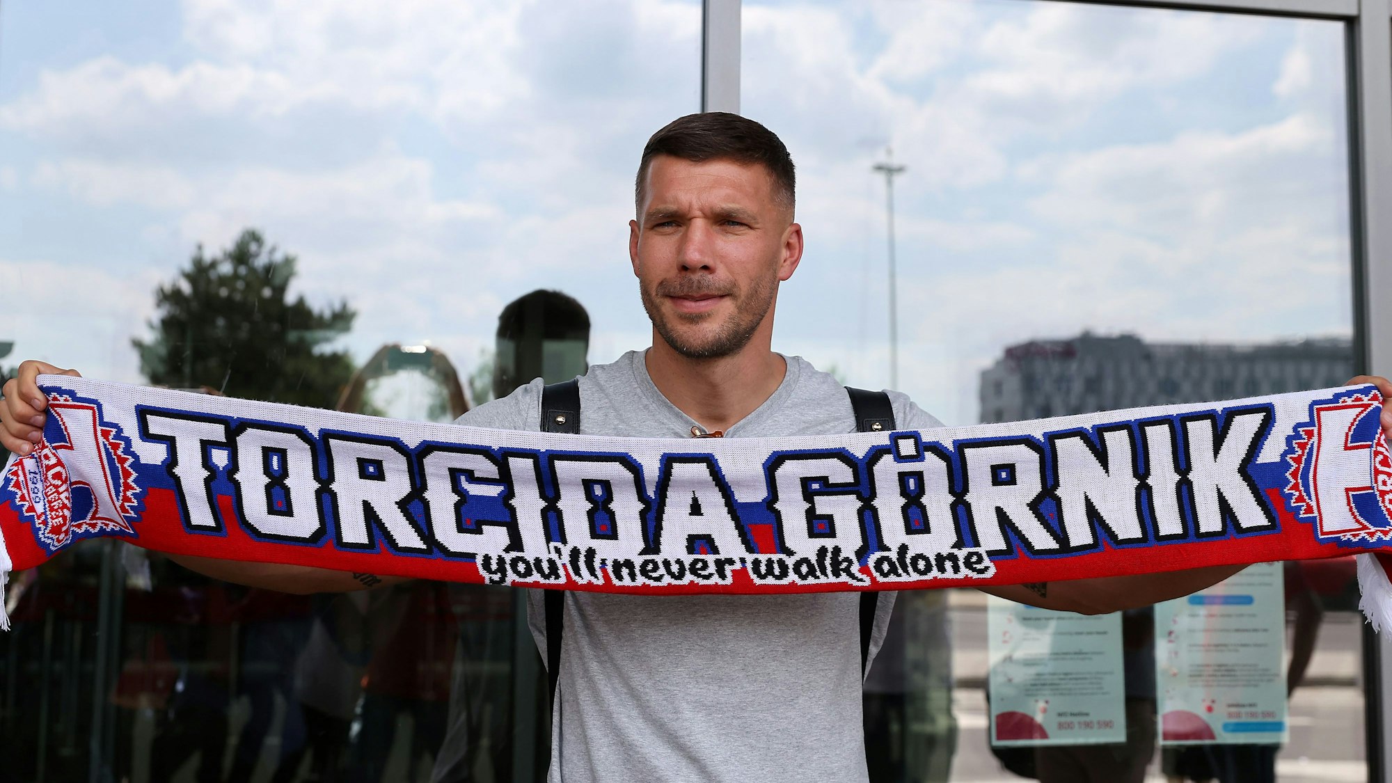Lukas Podolski, ehemaliger deutscher Fußball-Nationalspieler, spielt auch in der Saison 25/26 beim polnischen Erstligisten Gornik Zabrze.