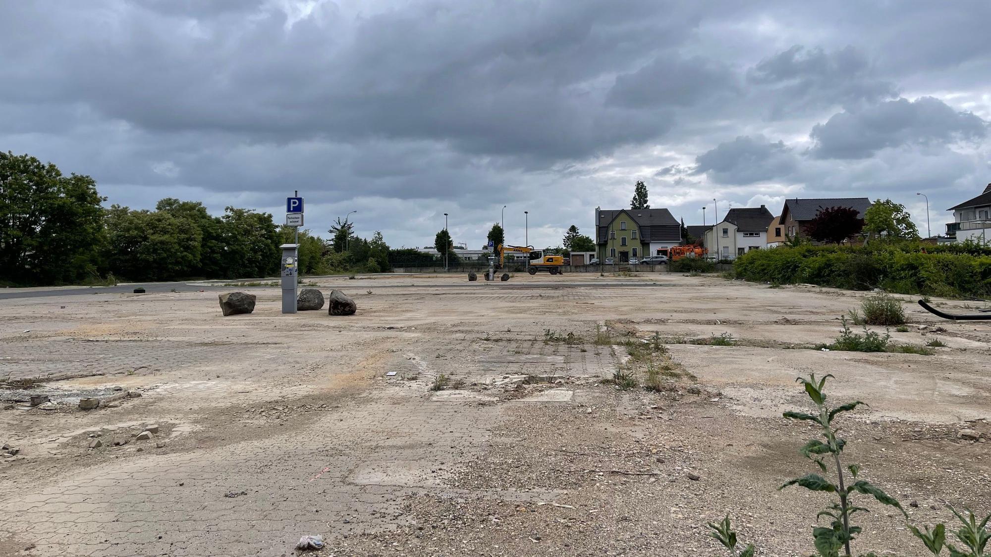 Das ehemalige Bünder-Gelände in Euskirchen ist leer und kann als Parkplatz genutzt werden.