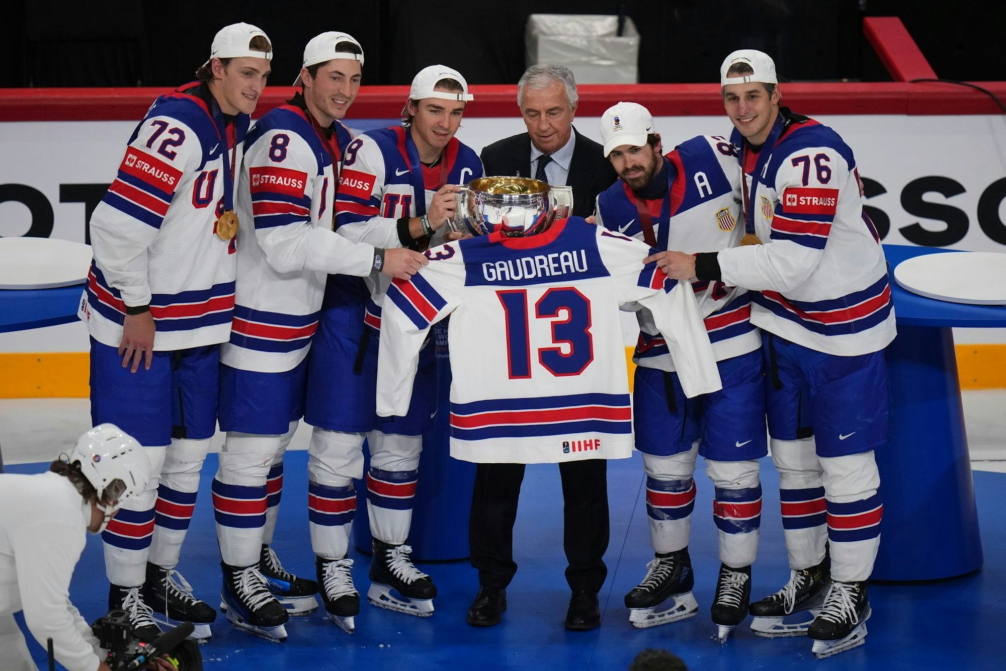 Die USA hat den WM-Titel auch den im vergangenen Jahr verstorbenen Johnny Gaudreau gewidmet.