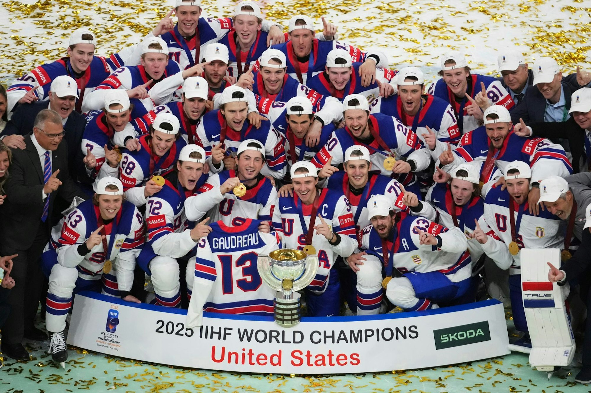 Das US-Team gedachte beim WM-Erfolg dem verstorbenen Johnny Gaudreau.