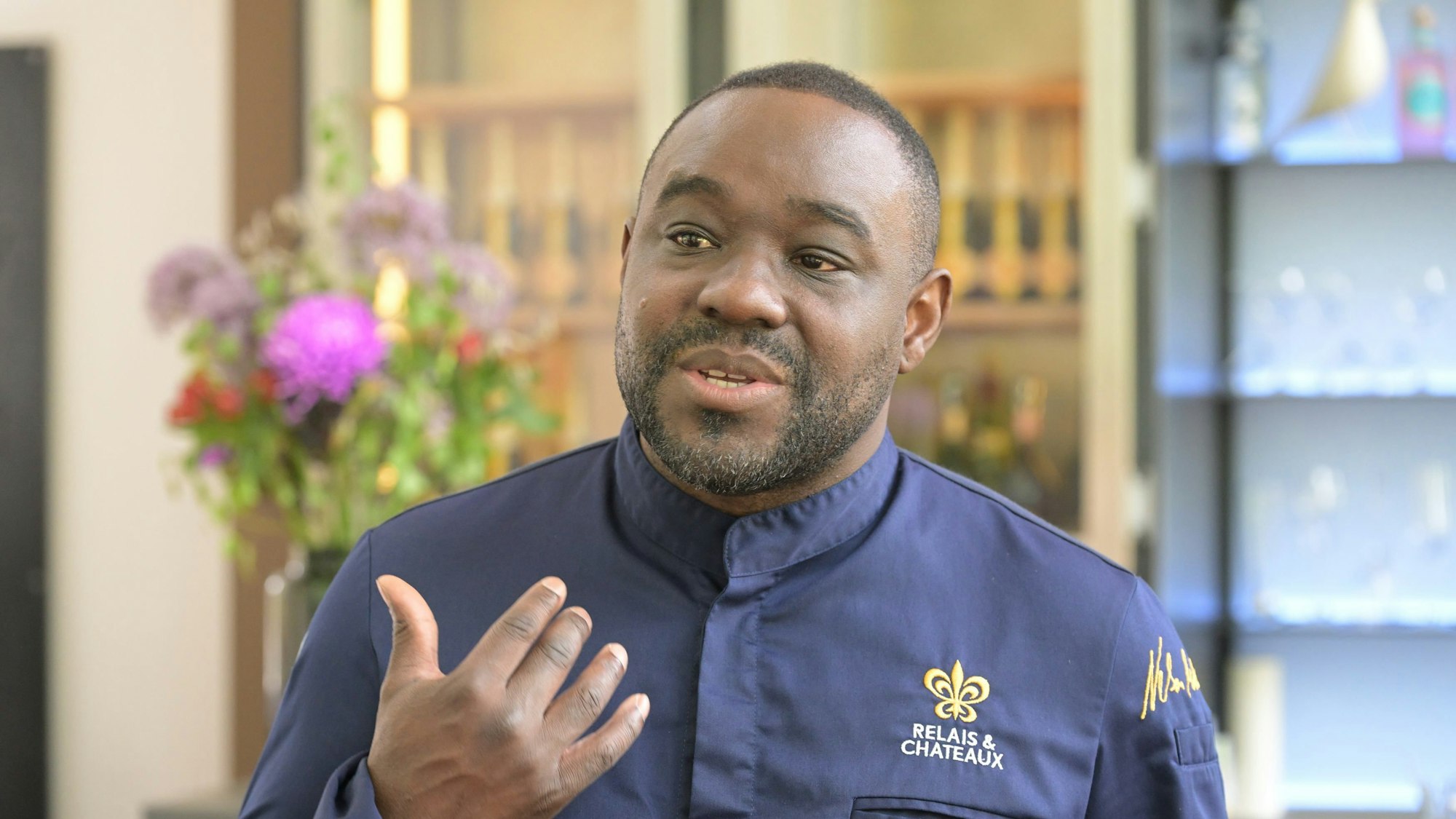 Nelson Müller vor der offiziellen Eröffnung seine Relais & Châteaux Hotel in der Diepeschrather Mühle.