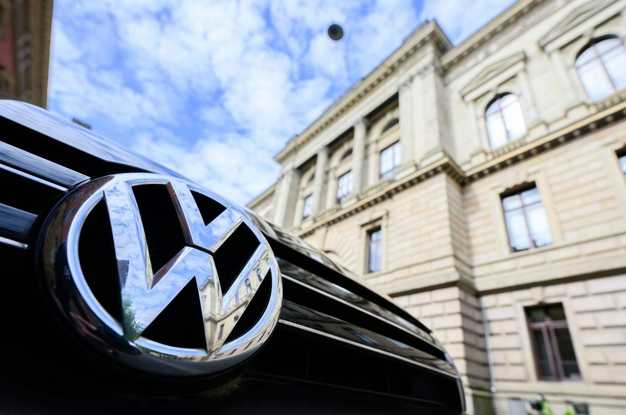 Im Prozess zur VW-Dieselaffäre wurden vier Haftstrafen ausgesprochen, nur in zwei Fällen gab es Bewährung.