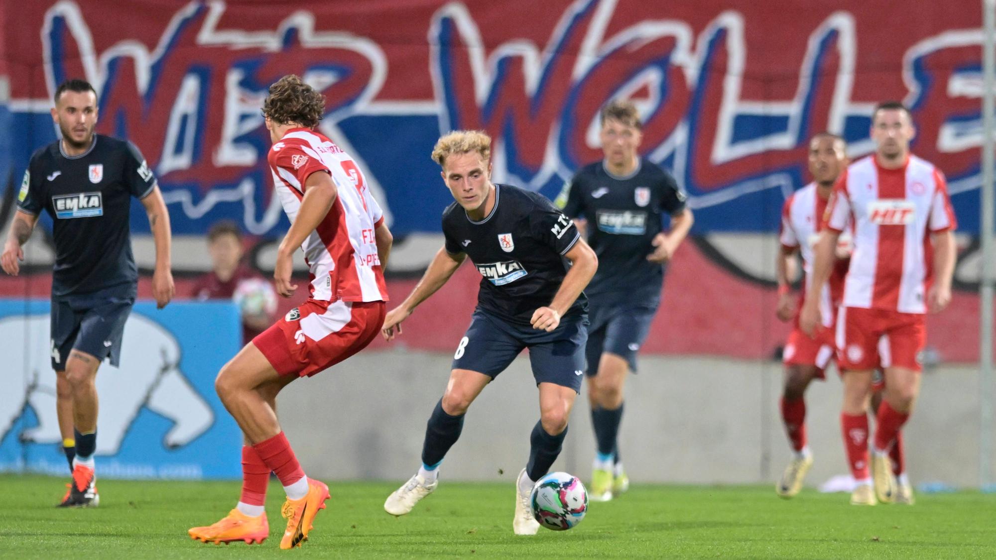 Timo Bornemann, hier am Ball, traf in der vergangenen Saison gegen Fortuna Köln