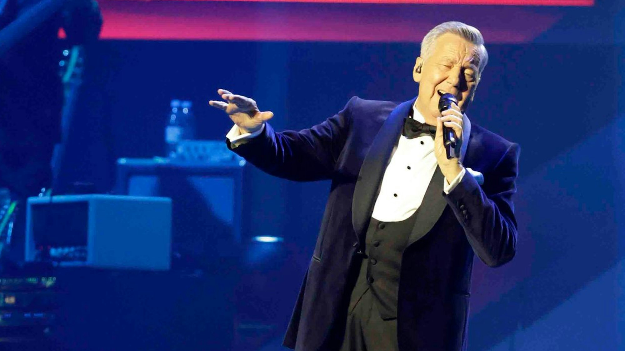Roland Kaiser (* 10. Mai 1952 in Berlin; bürgerlich Ronald Keiler, Deutscher Schlagersänger)
"Die Arena"-Tournee
am 31. Mai 2025
in der Lanxess Arena, Deutz-Kalker Straße 1, 50679 Köln