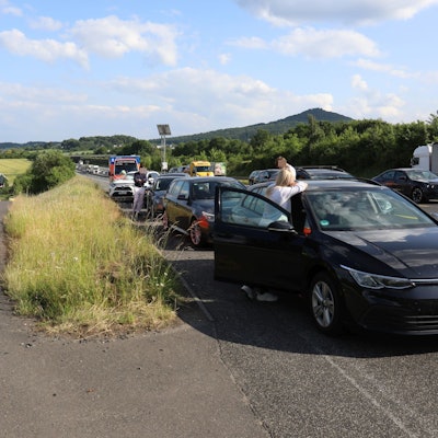 Gleich mehrere Auffahrunfälle gab es am Montag auf der A3 in Fahrtrichtung Köln.