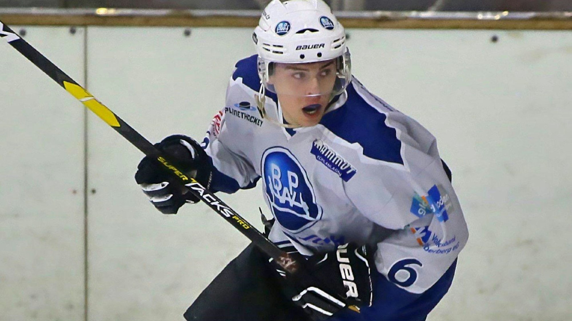 Foto eines Eishockeyspielers