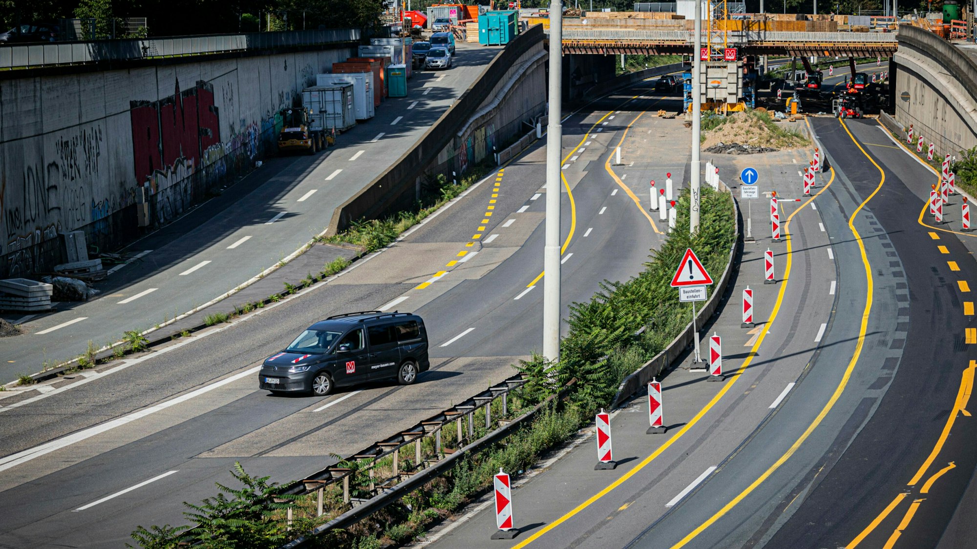 Sperrung der Strecke der A 565 am „Endenicher Ei “.