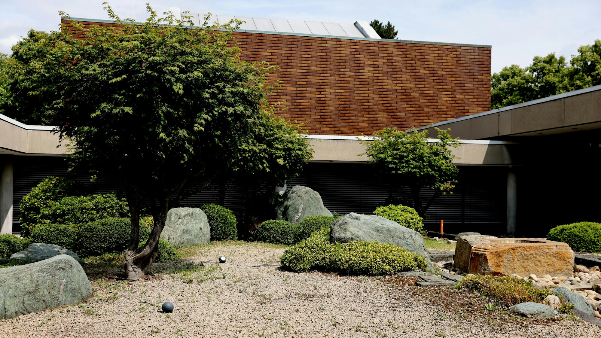 Blick auf den Innengarten des Museums für Ostasiatische Kunst in Köln.