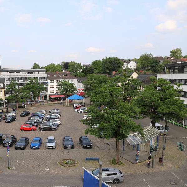Der Marktplatz in Eitorf soll umgestaltet werden, der zuständige Ausschuss hat die nächsten Planungsphasen frei gegeben.