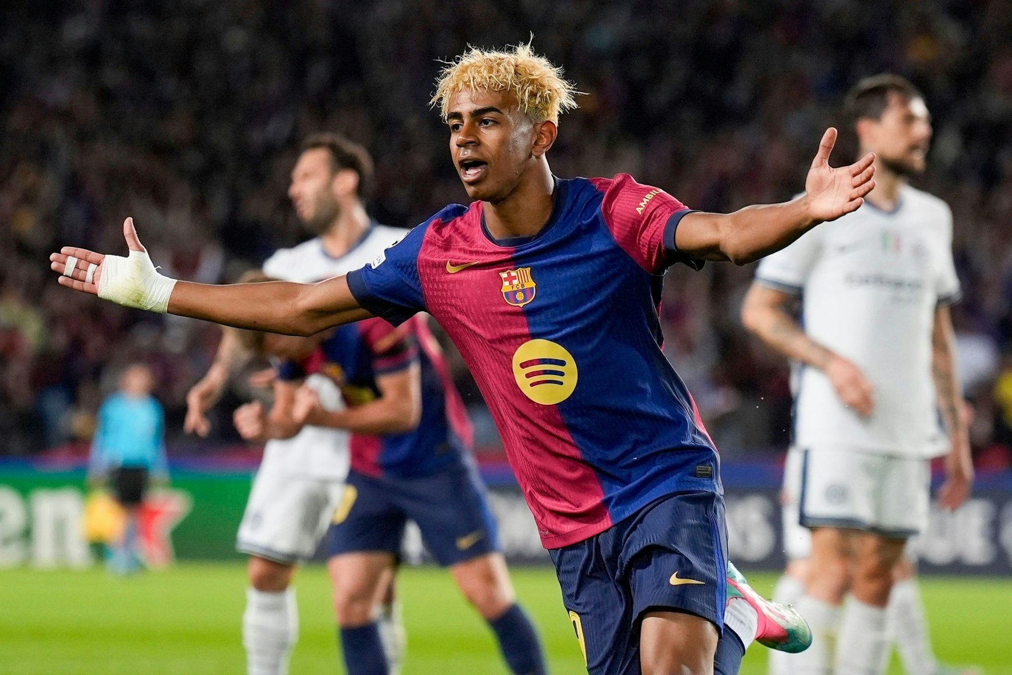 Lamine Yamal vom FC Barcelona ist das Ausnahmetalent im spanischen Angriff.