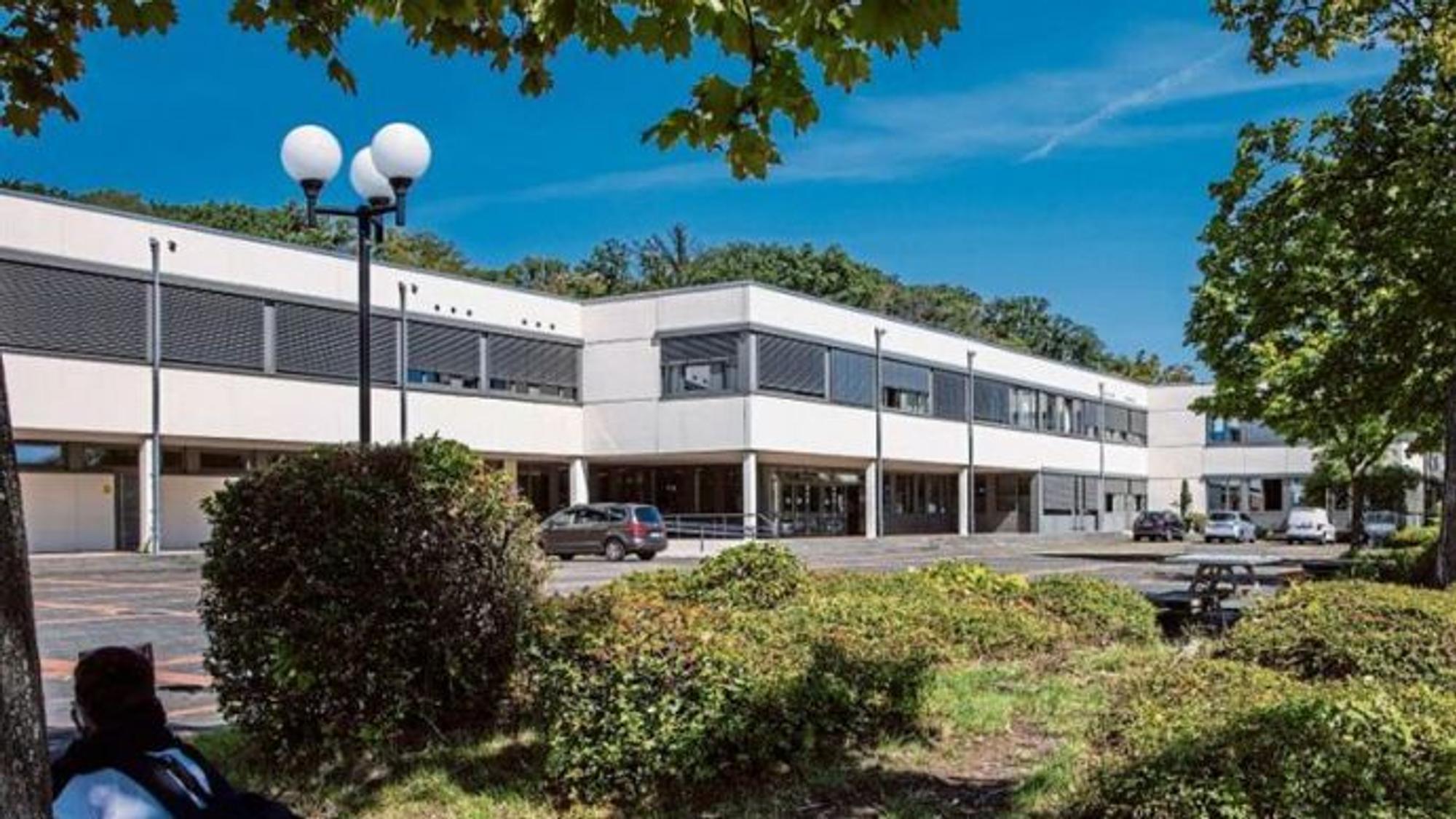 Die einzige Schule in Wachtberg ist die Hans-Dietrich-Genscher-Hauptschule