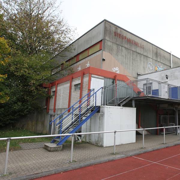 Die Siegparkhalle in Eitorf ist immer noch nicht für Vereine nutzbar. Archivfoto.