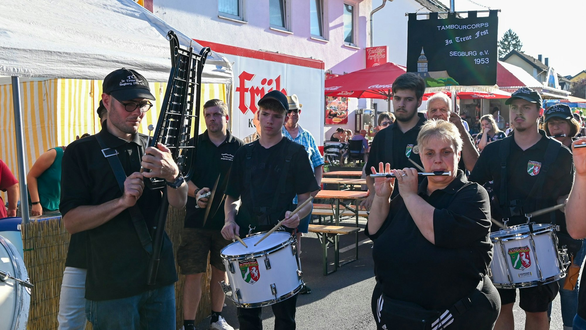Tambourscorps „In Treue Fest“