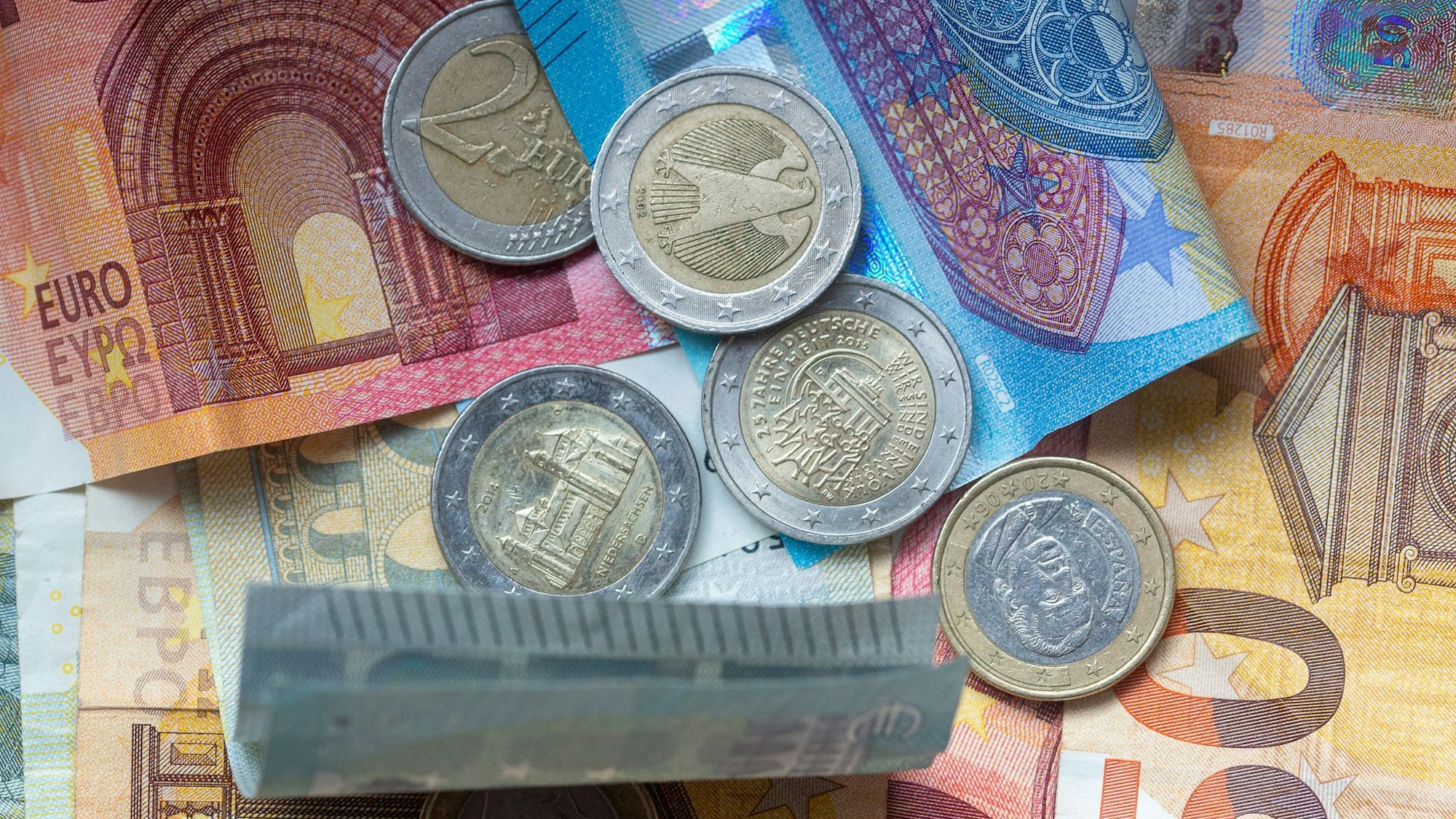 Das seit Januar amtierende Koalitionskabinett in der Hauptstadt Sofia bemüht sich um einen Beitritt des Balkanlandes zur Eurozone am 1. Januar 2026. (Symbolbild)