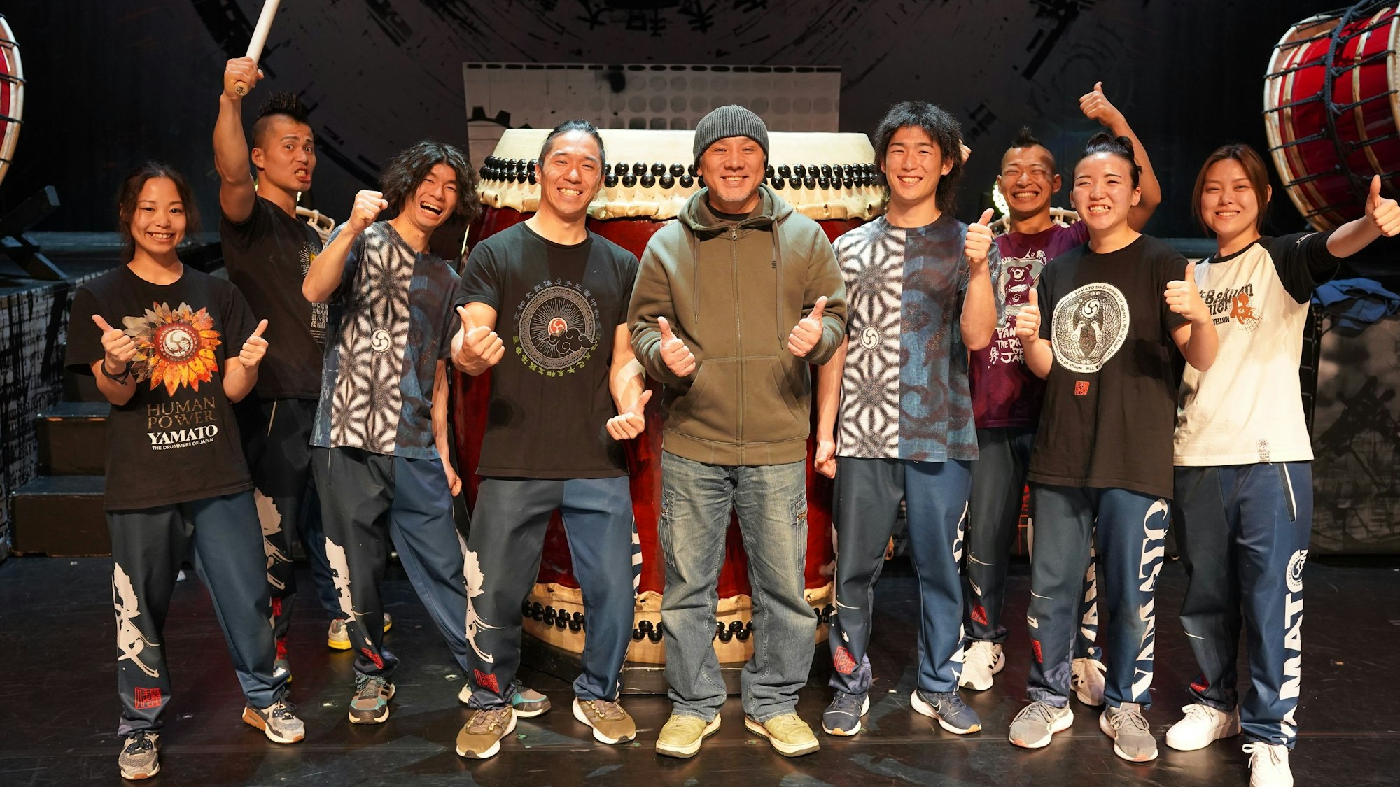 Das Gastspiel in der Kölner Philharmonie ist für die Yamato-Trommler ein Highlight. Künstlerischer Leiter des Ensembles ist Masa Ogawa (Mitte).