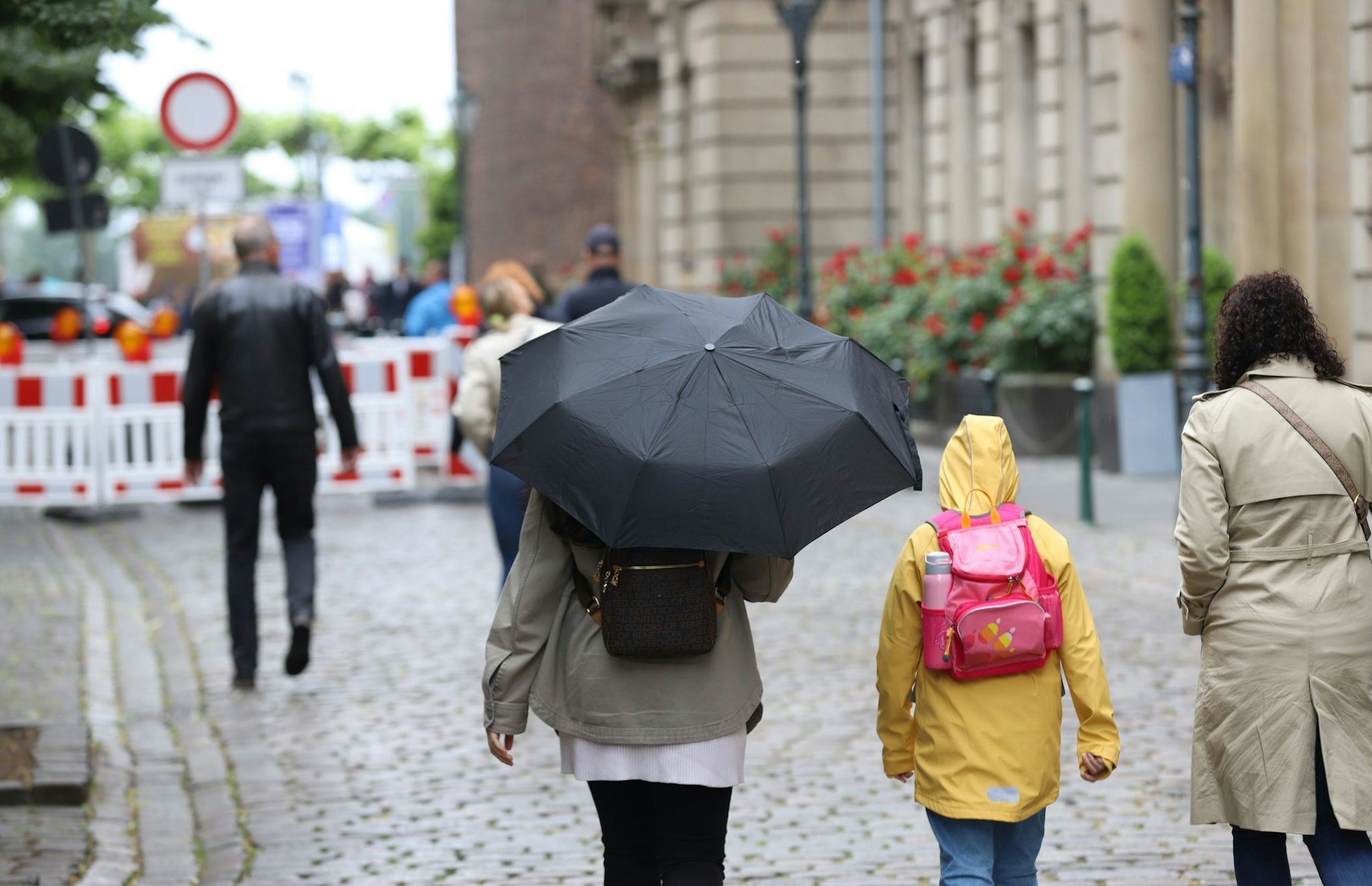 Bis Sonntag soll es immer wieder regnen. (Symbolbild)