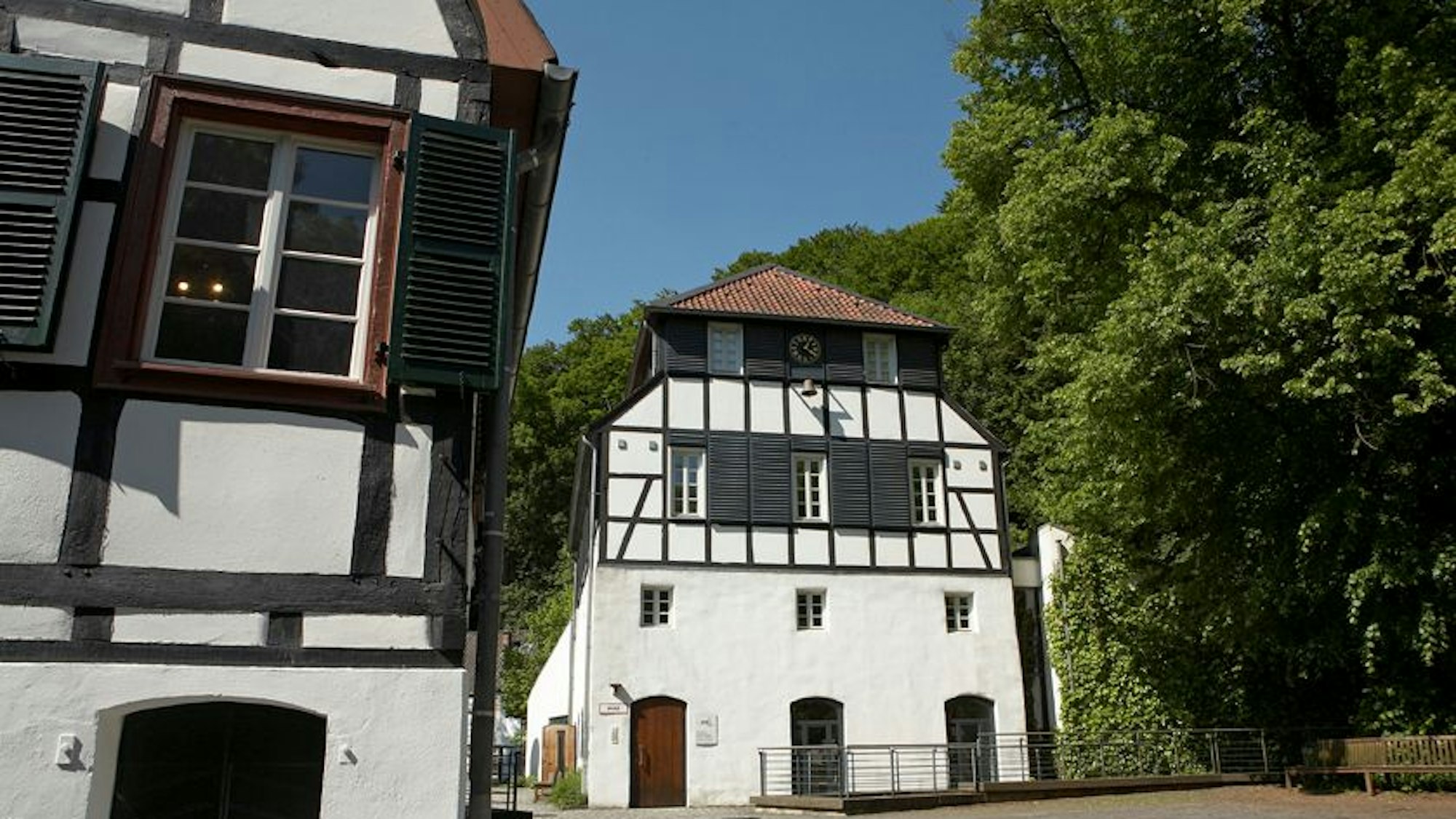 Papiermühle Alte Dombach in Bergisch Gladbach