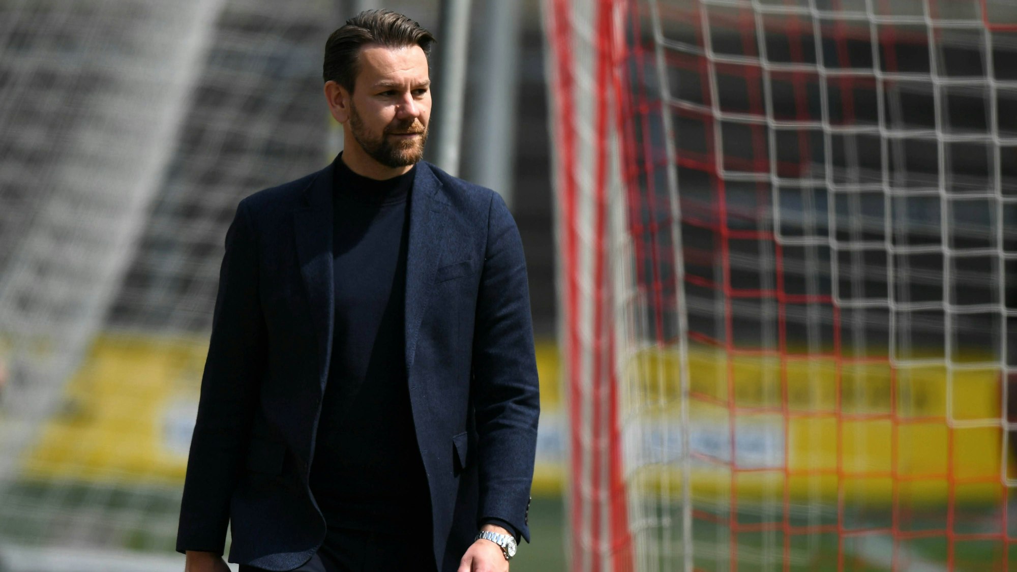 FC-Sportdirektor freut sich auf die Pokalaufgabe in Regensburg.