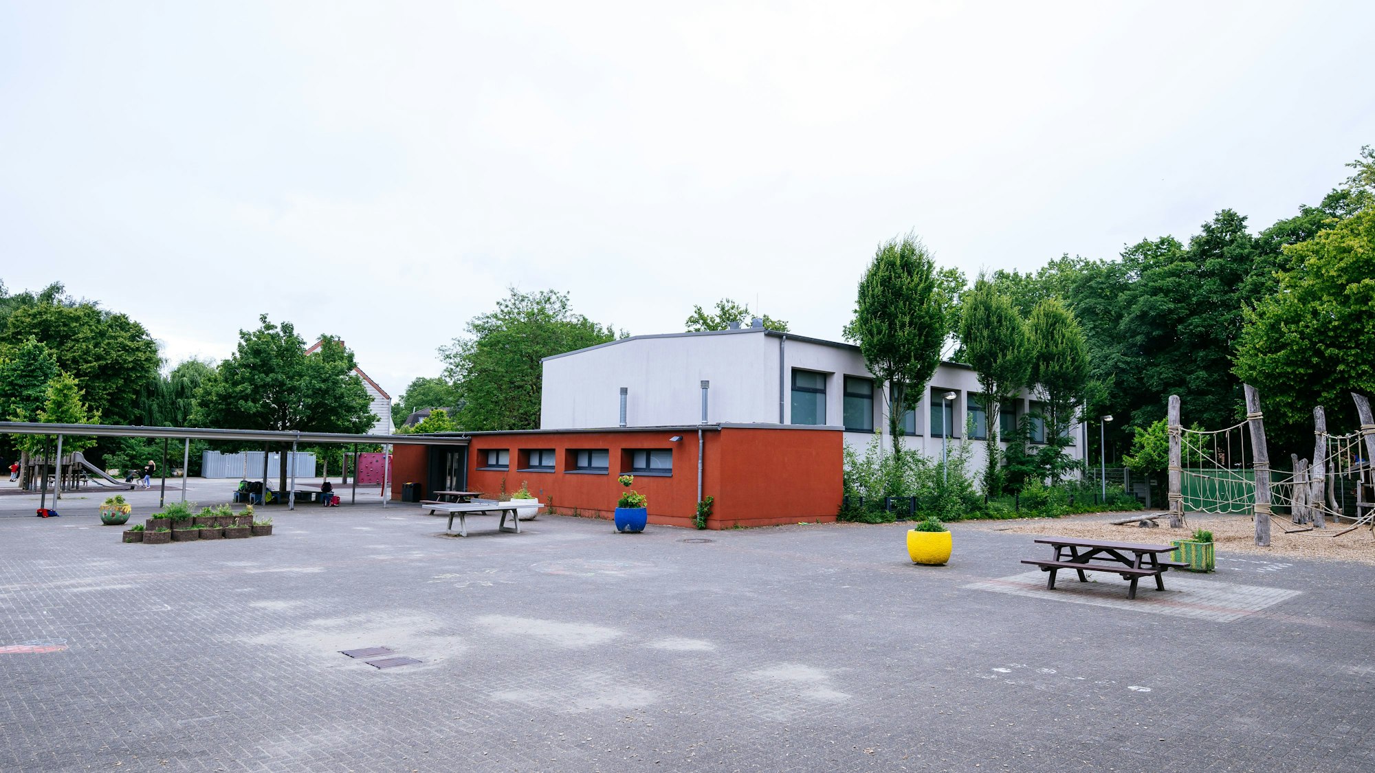 Schulhof Nesselrodetr