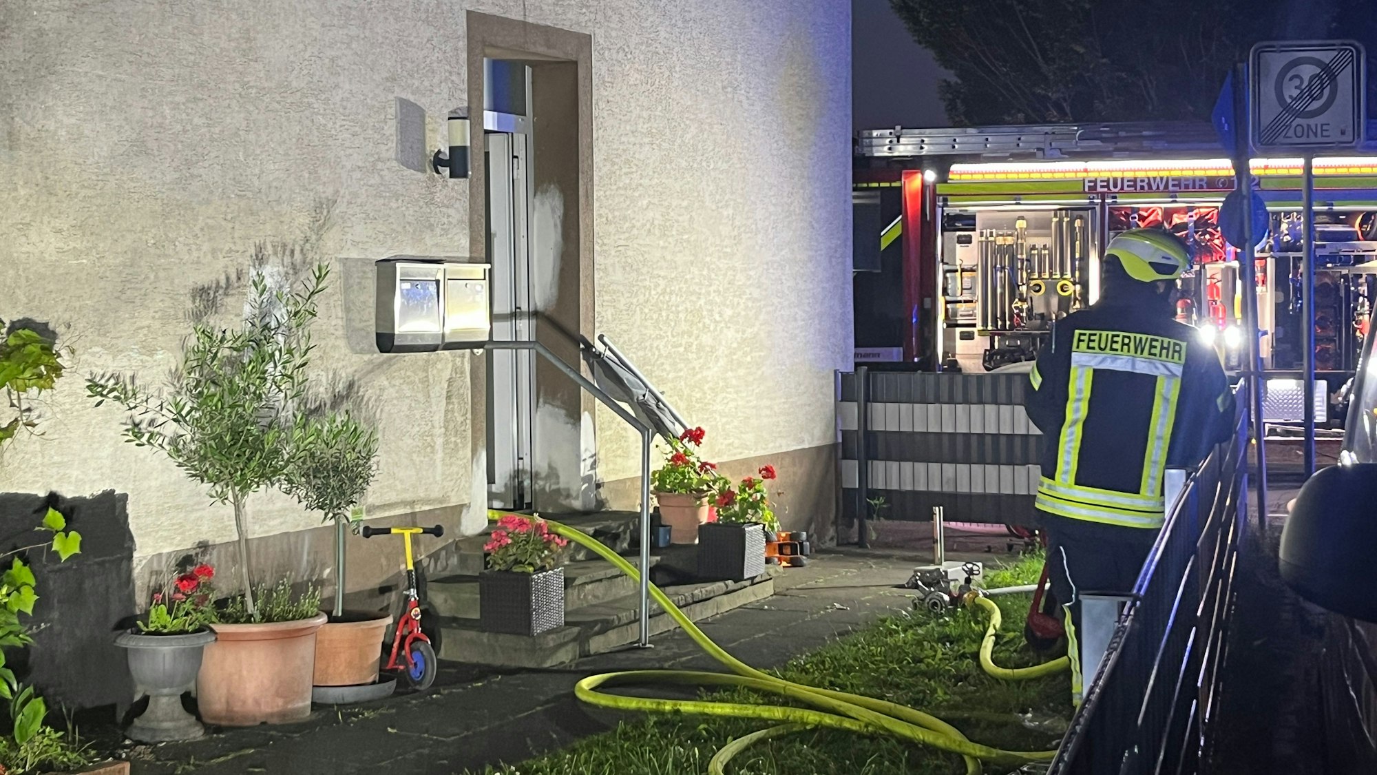 An der Straße Im Kirchtal brannte im Keller eines Zweifamilienhauses eine Waschmaschine.
