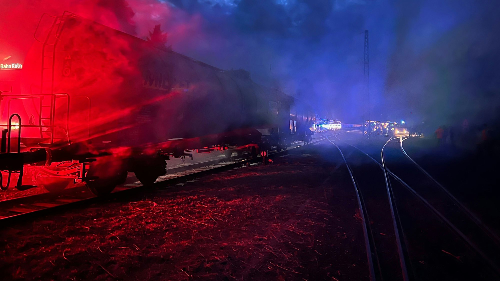 Übungsszenario: Ein Güterzug und ein Personenzug sind zusammengestoßen.