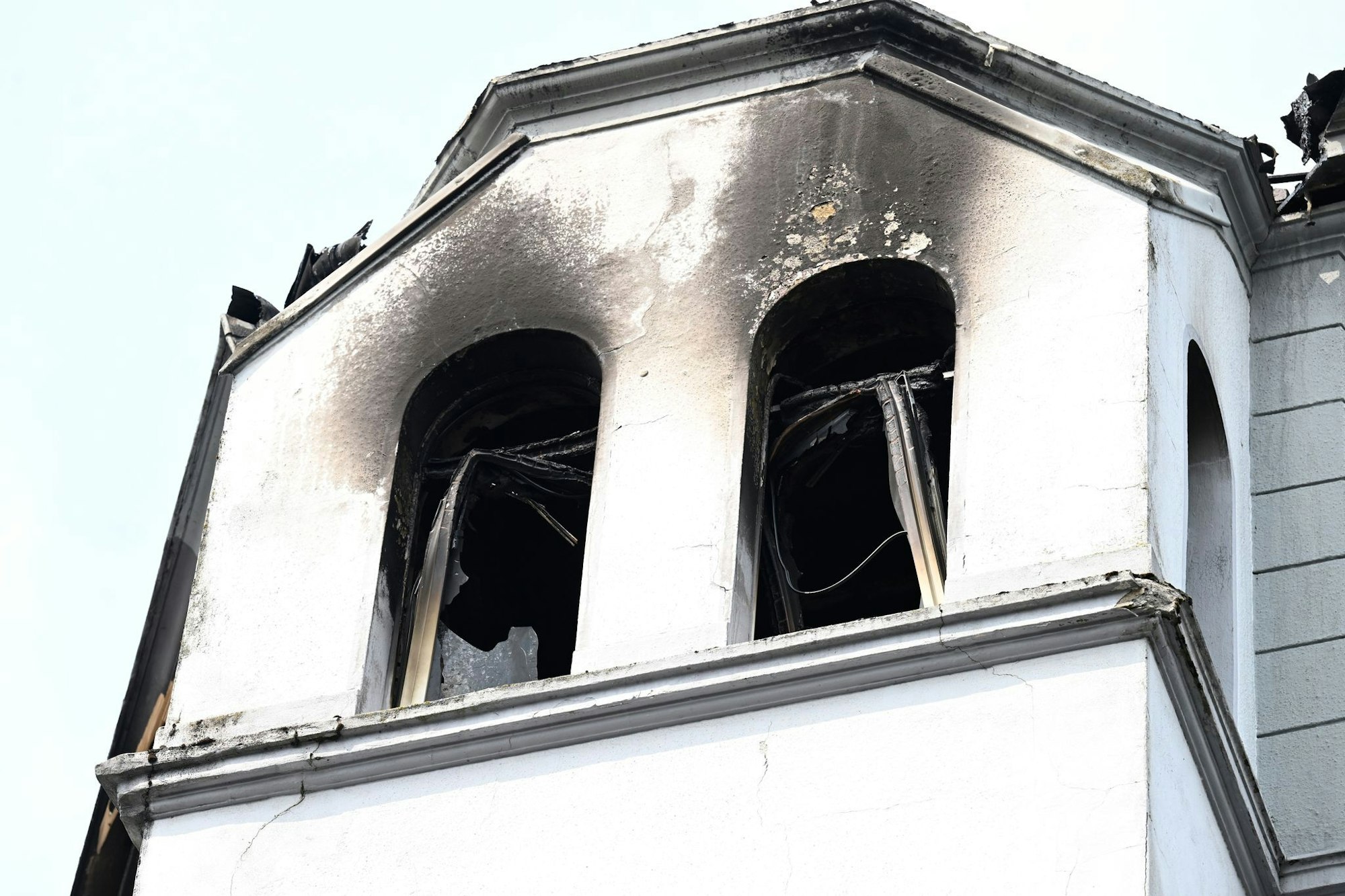 Nach einer Brandserie in Wermelskirchen wird wegen versuchten Mordes und schwerer Brandstiftung ermittelt (Archivbild).