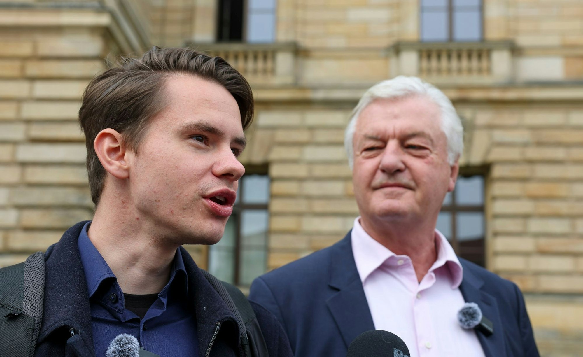 Auch Klemm (l.) begleitet Elsässer.