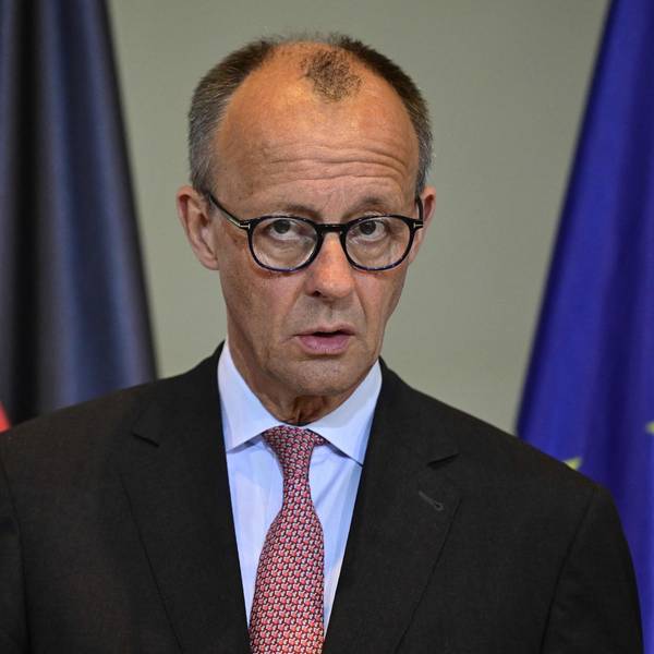 Beim Besuch des niederländischen Regierungschefs Dick Schoof in Berlin sprach sich Bundeskanzler Friedrich Merz deutlich gegen das russische Vorgehen in der Ukraine aus.