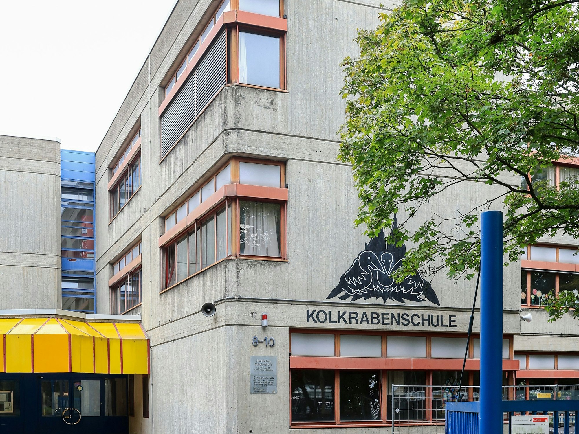Außenansicht der Kolkrabenschule.
Förderschule Kolkrabenweg mit dem Förderschwerpunkt "Geistige Entwicklung"