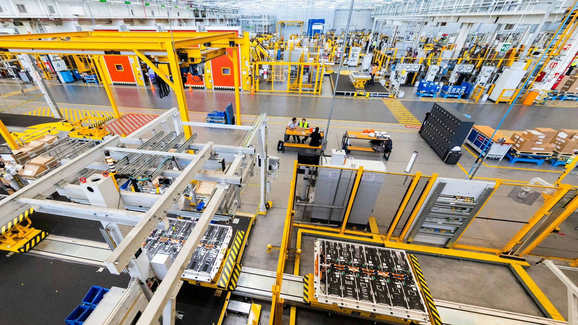 Seit dem Sommer fertigt Ford in Köln auch die Batterien für die hier montierten E-Autos