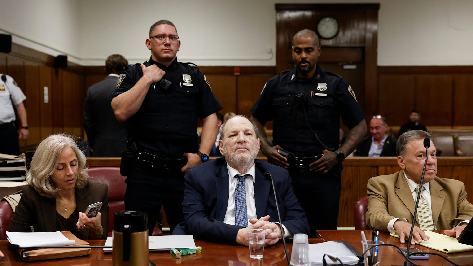 Harvey Weinstein erscheint in New York vor dem Staatsgerichtshof in Manhattan zu seiner erneuten Verhandlung.