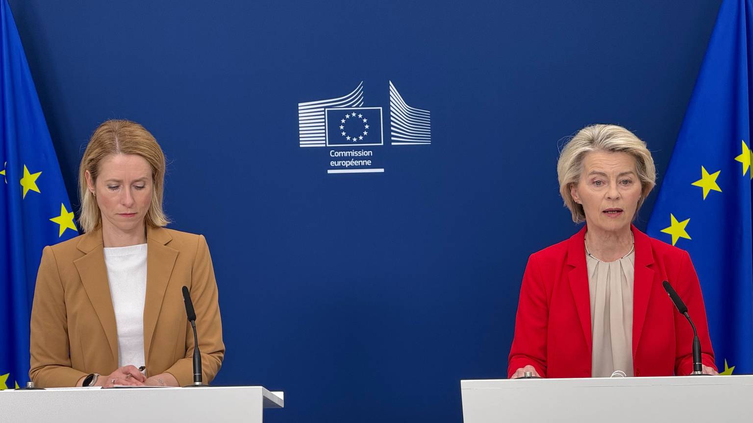 Der EU-Vorschlag sieht Sanktionen gegen Russland vor, zielt auf Energiesektor, Bankensystem und strebt Preisobergrenzen bei Ölexporten an.