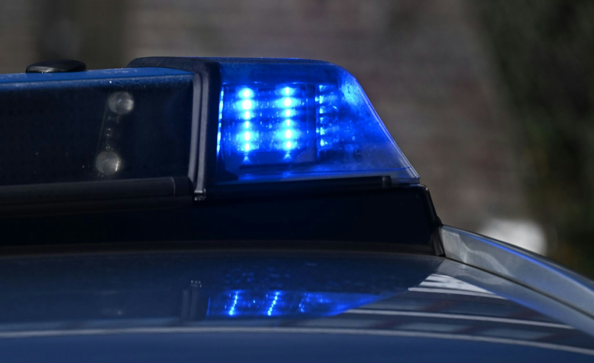 Nach Angaben der Polizei waren die Täter zuerst in ein leerstehendes Ladenlokal eingestiegen. (Symbolbild)