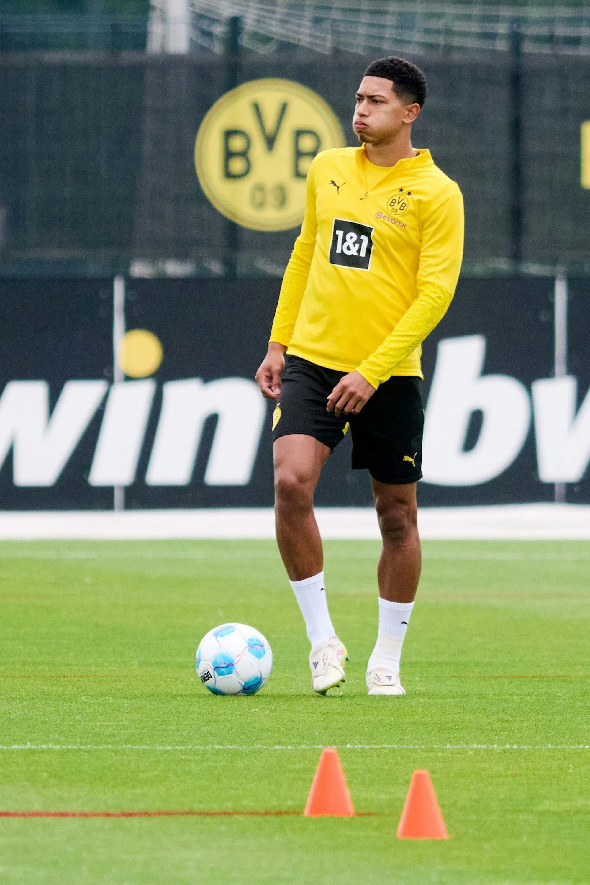 Jobe Bellingham, hier beim ersten Training in Dortmund, wird bei der Club-WM erstmals für den BVB auflaufen.