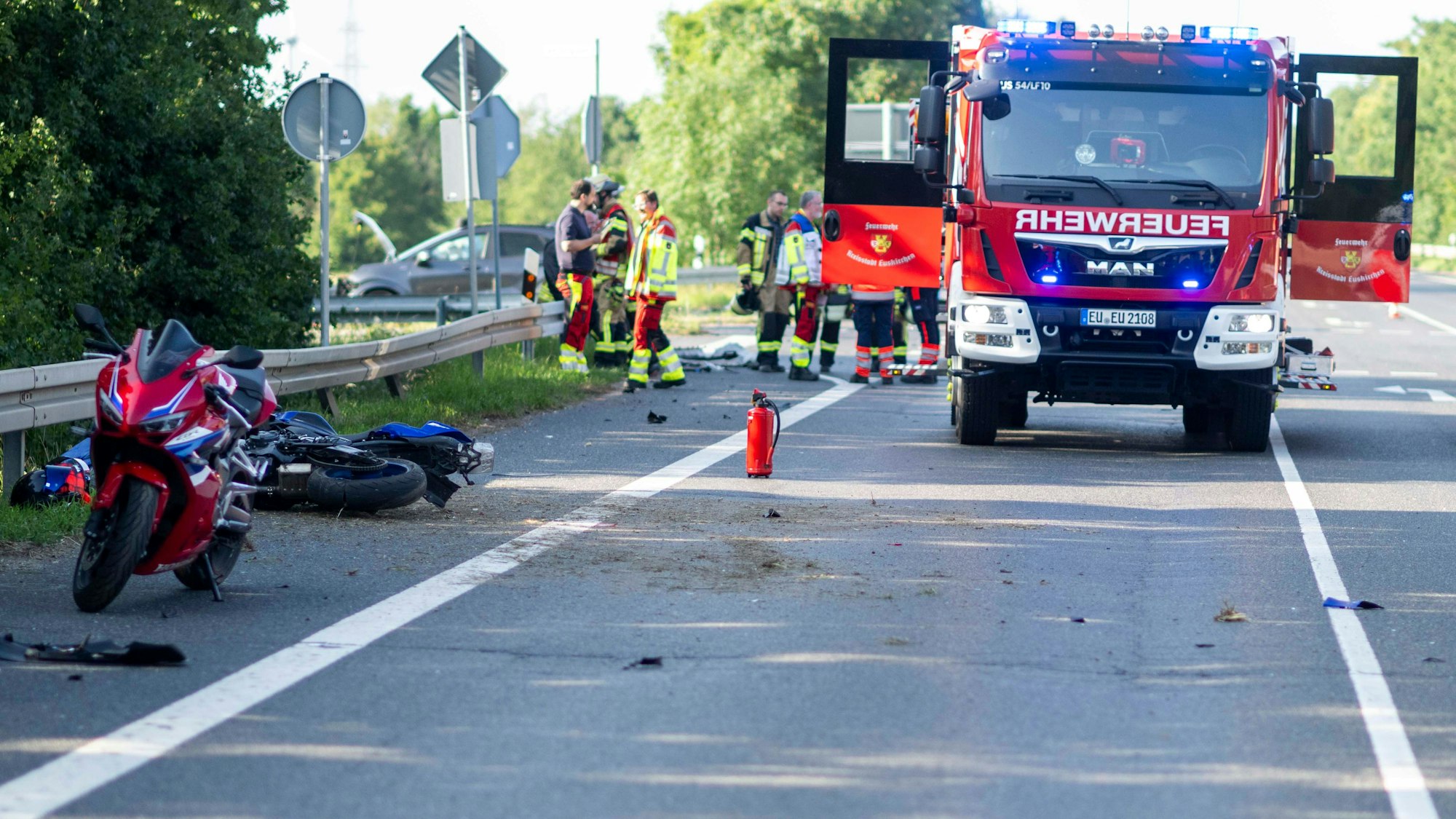 Das Bild zeigt die Unfallstelle auf der L210 bei Weidesheim.