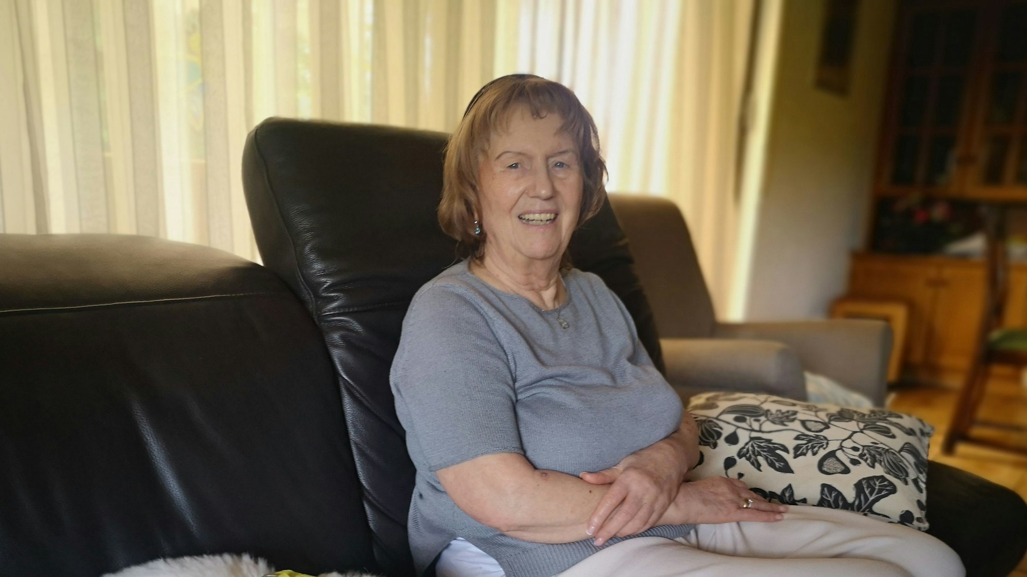 Oma Grete aus Troisdorf ist innerhalb von acht Wochen zum TikTok-Star geworden.