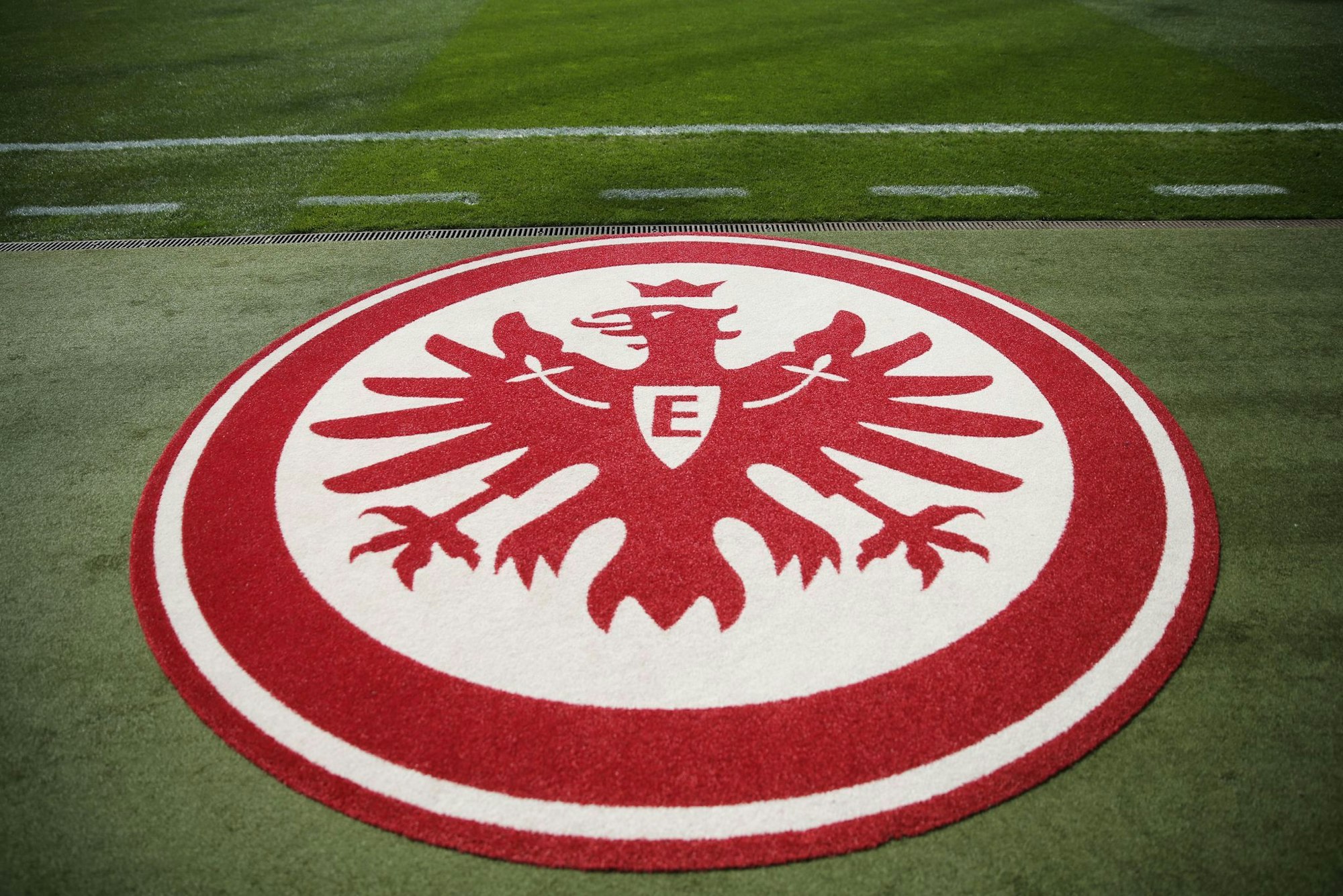 Eintracht Frankfurt wurde mit einer hohen Strafzahlung belegt.