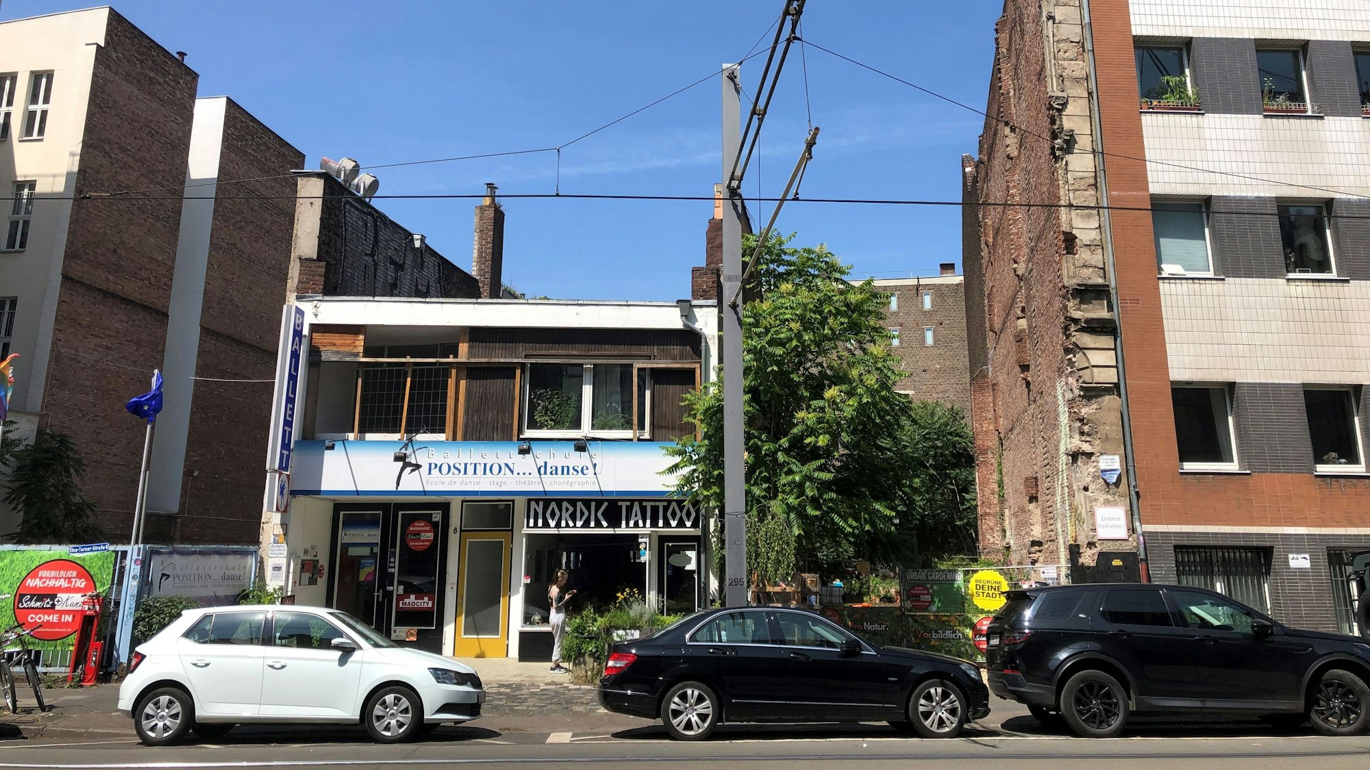 Blick auf die Baulücke an der Richard-Wagner-Straße 6 bis 10 in Köln.