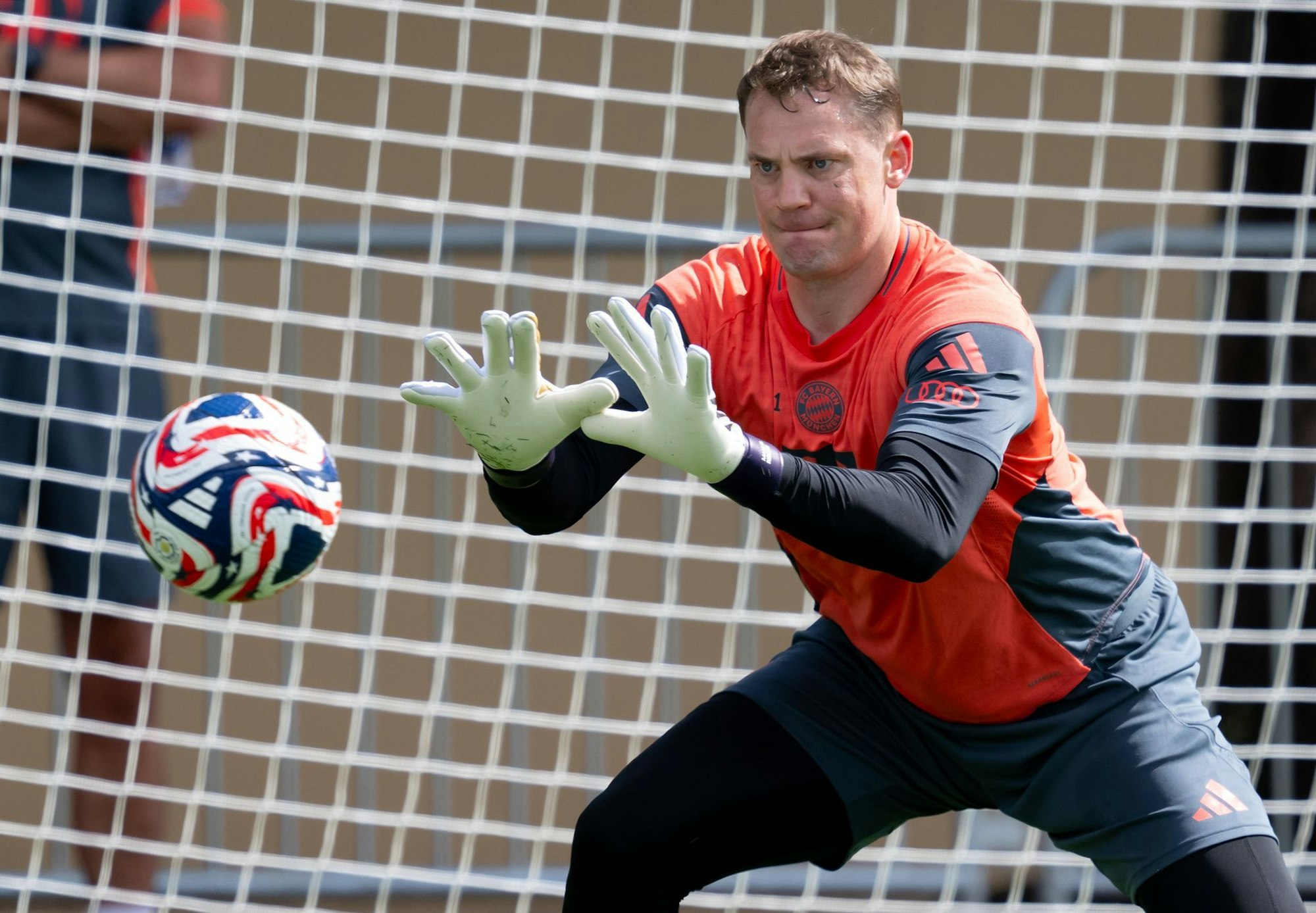«Wir werden bereit sein.» Bayern-Kapitän Manuel Neuer beim Training.