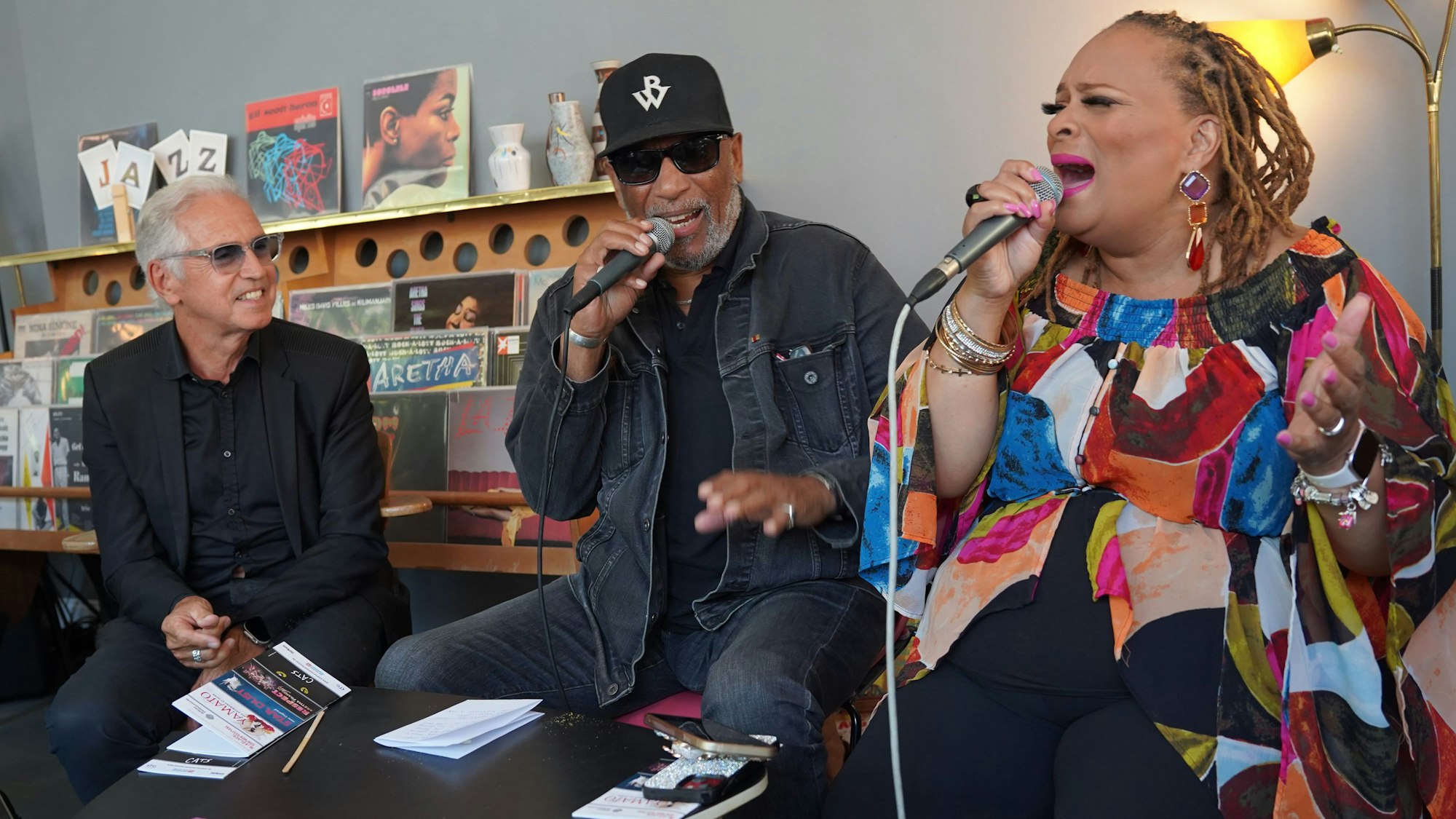 von links: Produzent Klaus Gassmann, Entertainer Ron Williams und Soul-Sängerin Darnita Williams